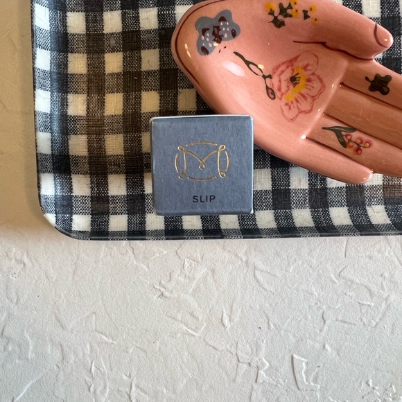 New in box Merit Beauty Signature Lip in Slip - Picture 2 of 7